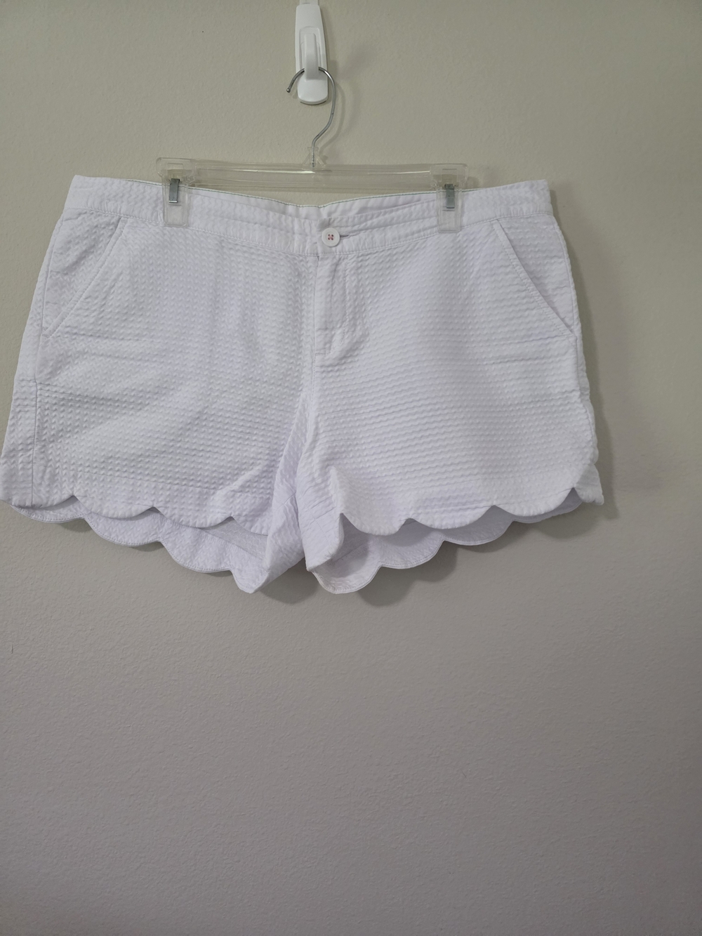 Lilly Pulitzer White Scallop Hem High-Waist Shorts